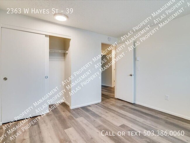 Building Photo - 2363 W Hayes St