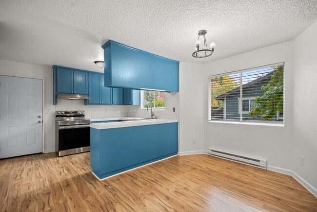 Building Photo - 1220 Mission Blvd