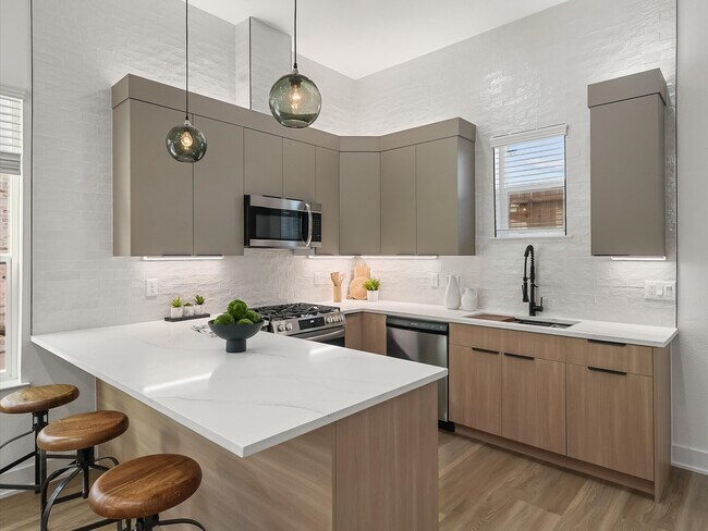 Building Photo - 2598 W Tidwell Rd