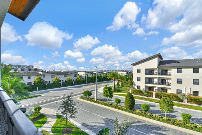 Building Photo - 7865 NW 104th Ave