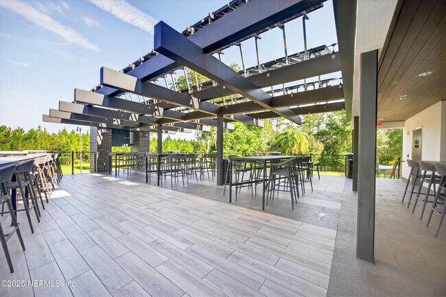 Building Photo - 9755 Invention Ln