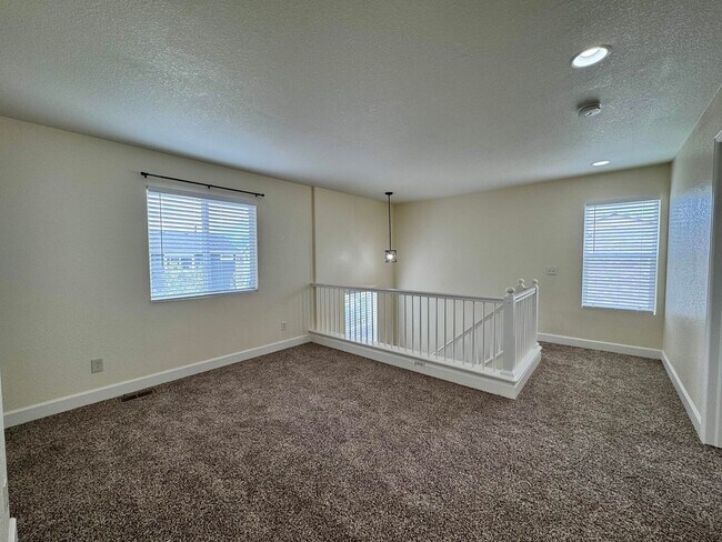 Building Photo - 1832 Riverwalk Pkwy