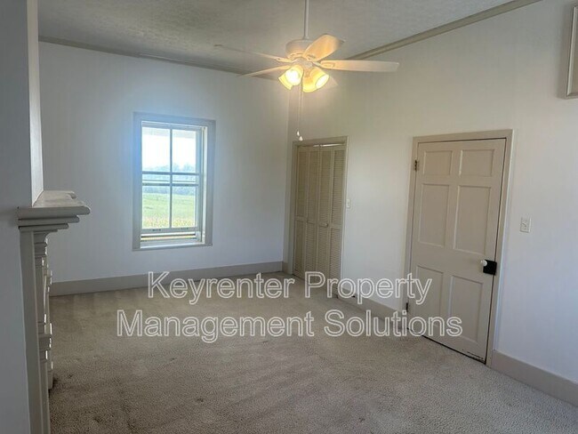 Building Photo - 151 Tanner Ln