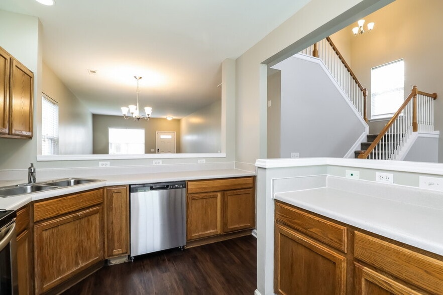 Building Photo - 2619 Rozzelles Landing Dr