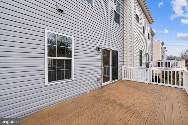 Building Photo - 1660 Dorothy Ln