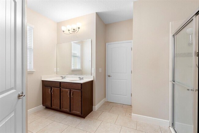 Building Photo - 1497 Softshell St