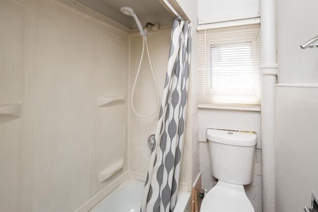 Building Photo - 53 Main St