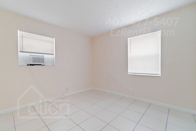 Building Photo - 623 9th St