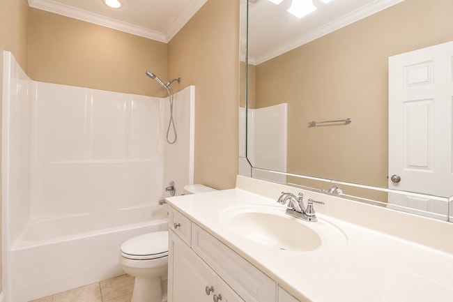 Building Photo - 2-Bedroom Townhome with Private Patio in the Heart of Cookeville