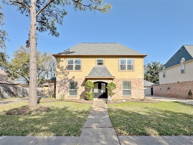 Primary Photo - 2007 Shadowbriar Dr