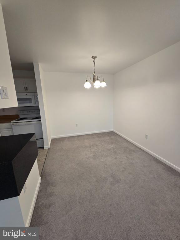 Building Photo - 306 Cherrington Dr