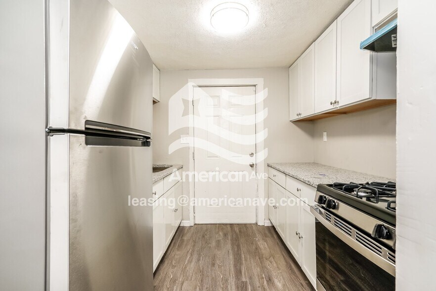 Building Photo - 1126 Beale St