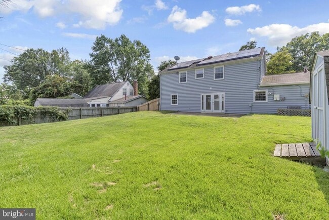 Building Photo - 2807 Folsom Ln