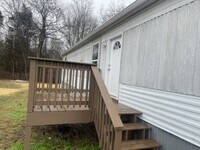 Building Photo - 1050 Ross Ln