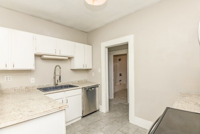 Building Photo - 114 Scurlock Ave