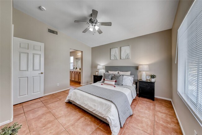 Building Photo - 6255 Dan Blocker Ave