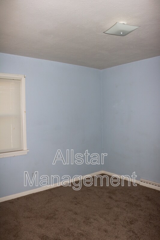 Building Photo - 26601 Lakeshore Blvd