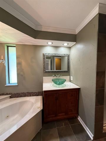 Building Photo - 3806 Whiterock Trail
