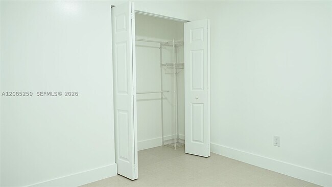 Building Photo - 5661 W 21st Ave