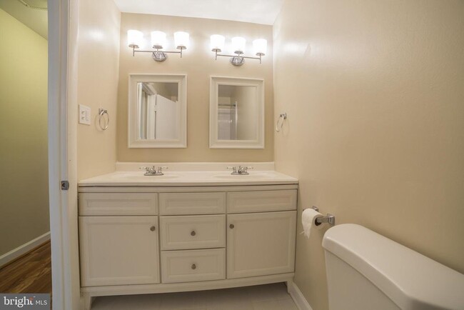 Building Photo - 2090 Jason Ct