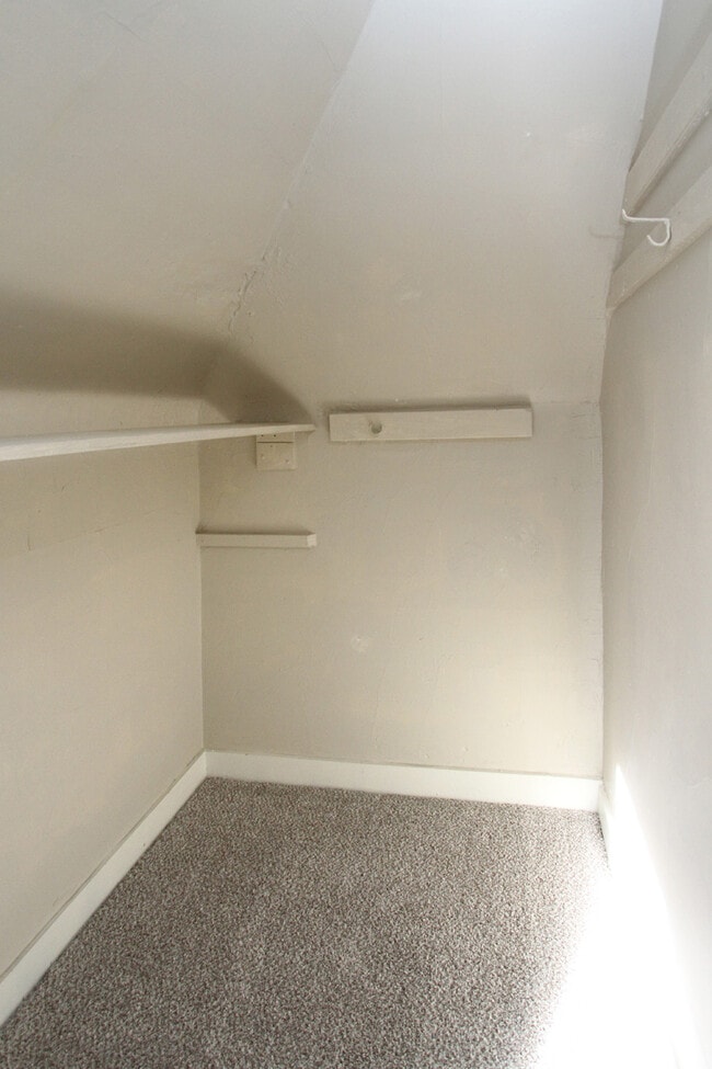 Building Photo - 1232 S 16th St