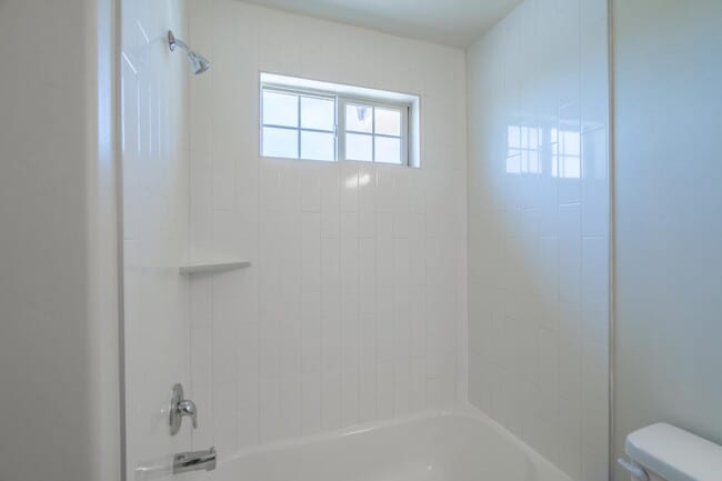 Building Photo - 548 N 550 W