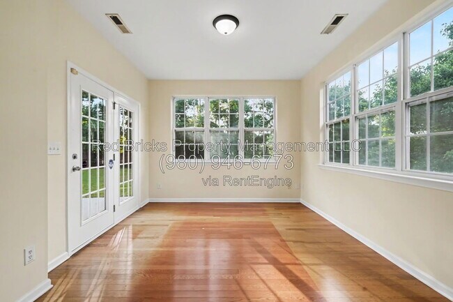 Building Photo - 13502 Delstone Dr