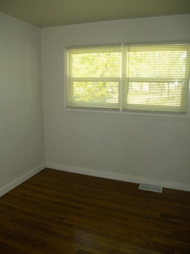 Building Photo - 22431 Strassburg Ave