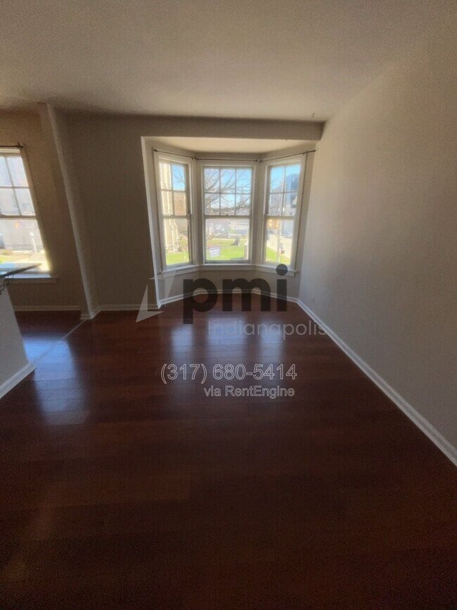 Building Photo - 402 N Delaware St