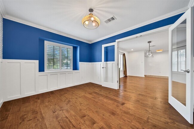 Building Photo - 5027 Twin Candle Dr