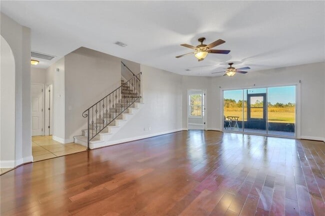 Building Photo - 143 Villa Rd