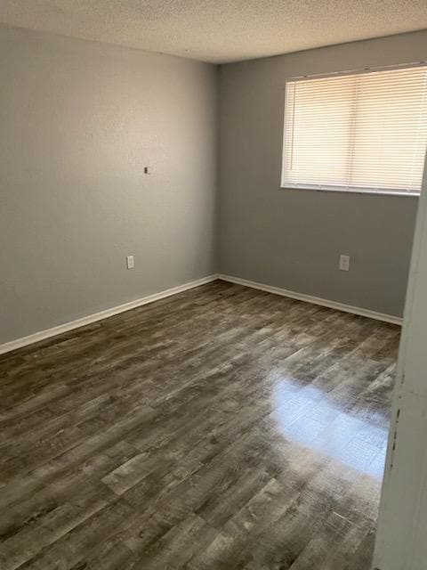 Building Photo - 907 34th Ave W