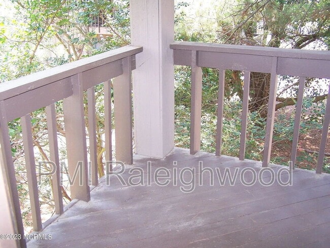 Building Photo - 220 Foxkroft Dr