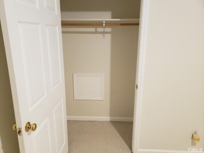 Building Photo - 1213 Cross Link Rd, Raleigh, NC 27610