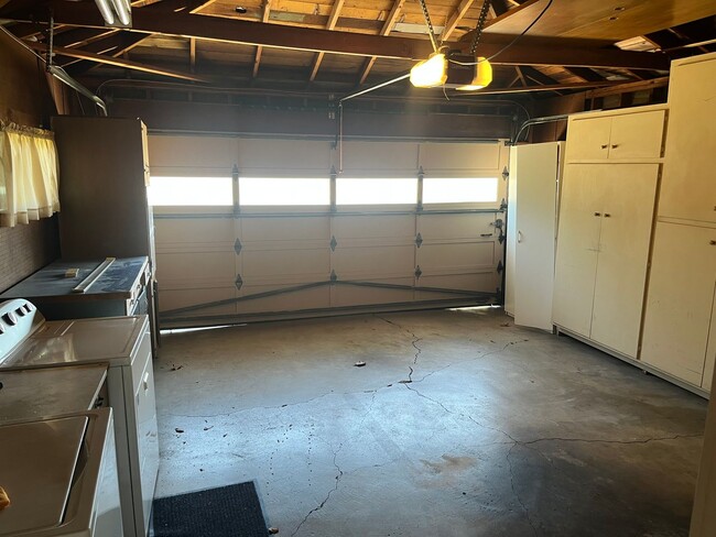Building Photo - Charming Santa Clara Home with Backyard Perfect for Summer Nights!