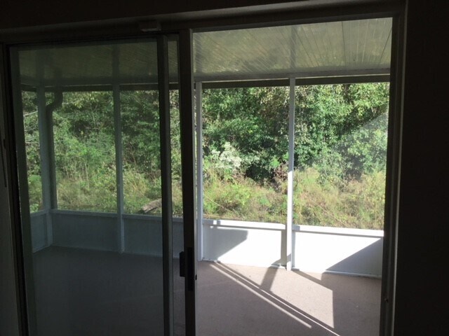 Building Photo - 6637 Gentle Oaks Dr E