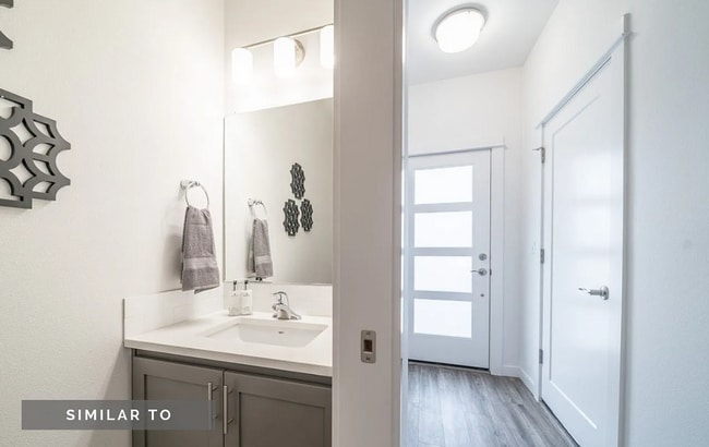 Building Photo - Newer South Salem Townhome - 2 Bedroom Plu...