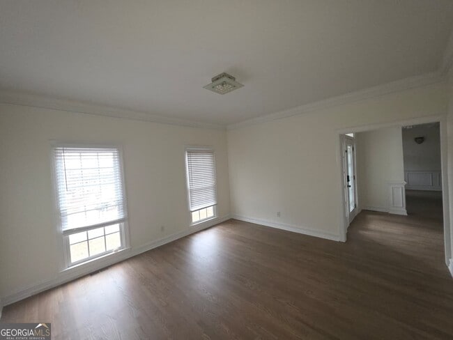 Building Photo - 166 Glen Eagle Way