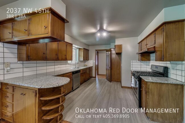 Building Photo - 2037 NW 46th-
