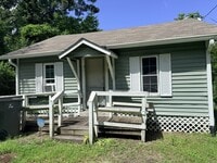 Building Photo - 817 Lubbock St