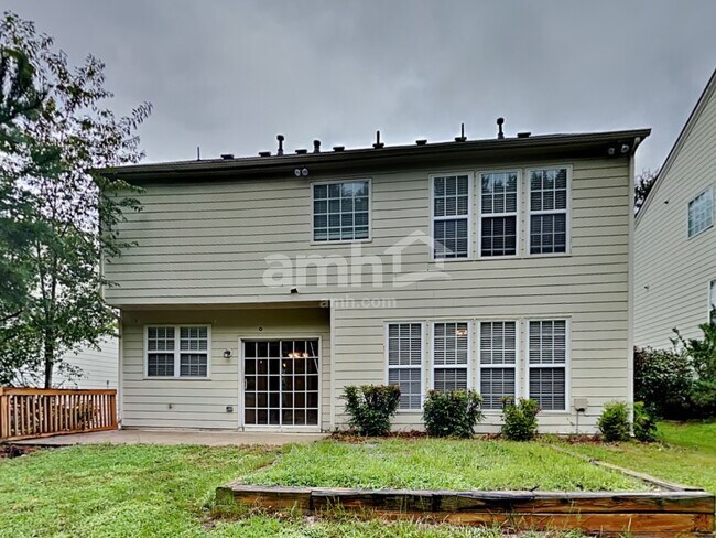 Building Photo - 607 Wallnut Hall Trl