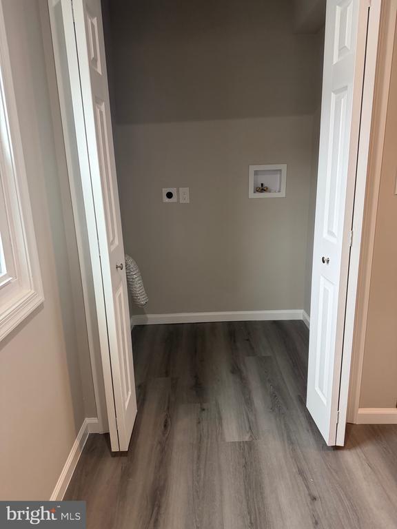 Building Photo - 224 E Main St