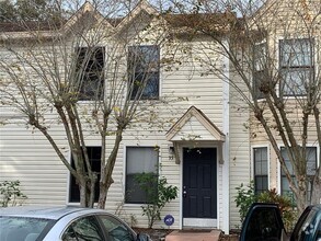 Building Photo - 2302 S Maki Rd