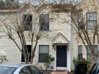 Building Photo - 2302 S Maki Rd