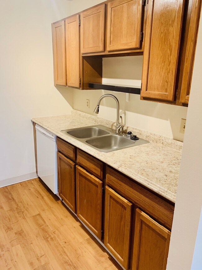 Building Photo - Fourstone Cherry Creek