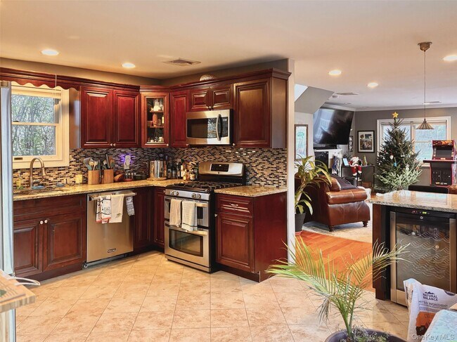 Building Photo - 33 Central Ave