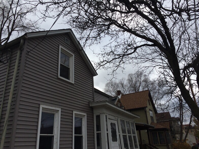 Building Photo - 1125 Williamson St