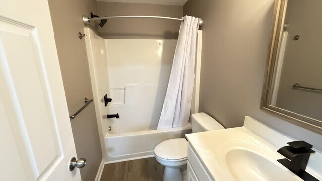 Building Photo - 3116 Garrard Pl
