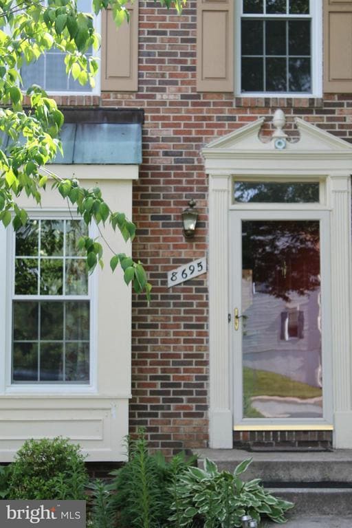 Building Photo - 8695 Manahan Dr