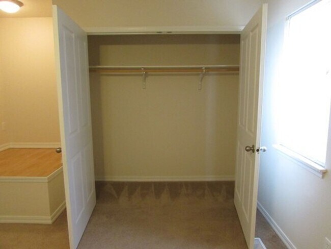 Building Photo - 6186-MF1-E1